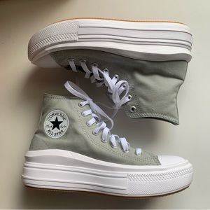 Chuck Taylor All Star Move Platform Size 8